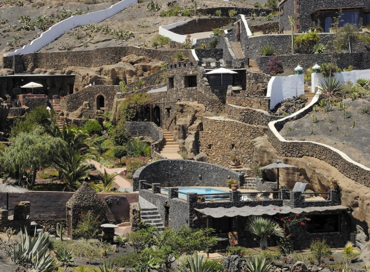 Castillo Lanzarote Villa Sophie - Luxury Villa -Sleep In A Volcanic Cave With Heated Pool Tías Kültér fotó