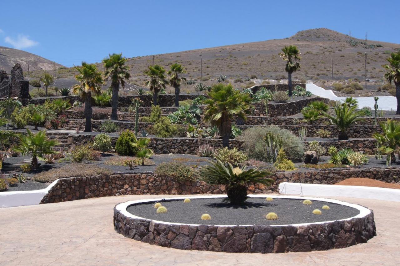 Castillo Lanzarote Villa Sophie - Luxury Villa -Sleep In A Volcanic Cave With Heated Pool Tías Kültér fotó