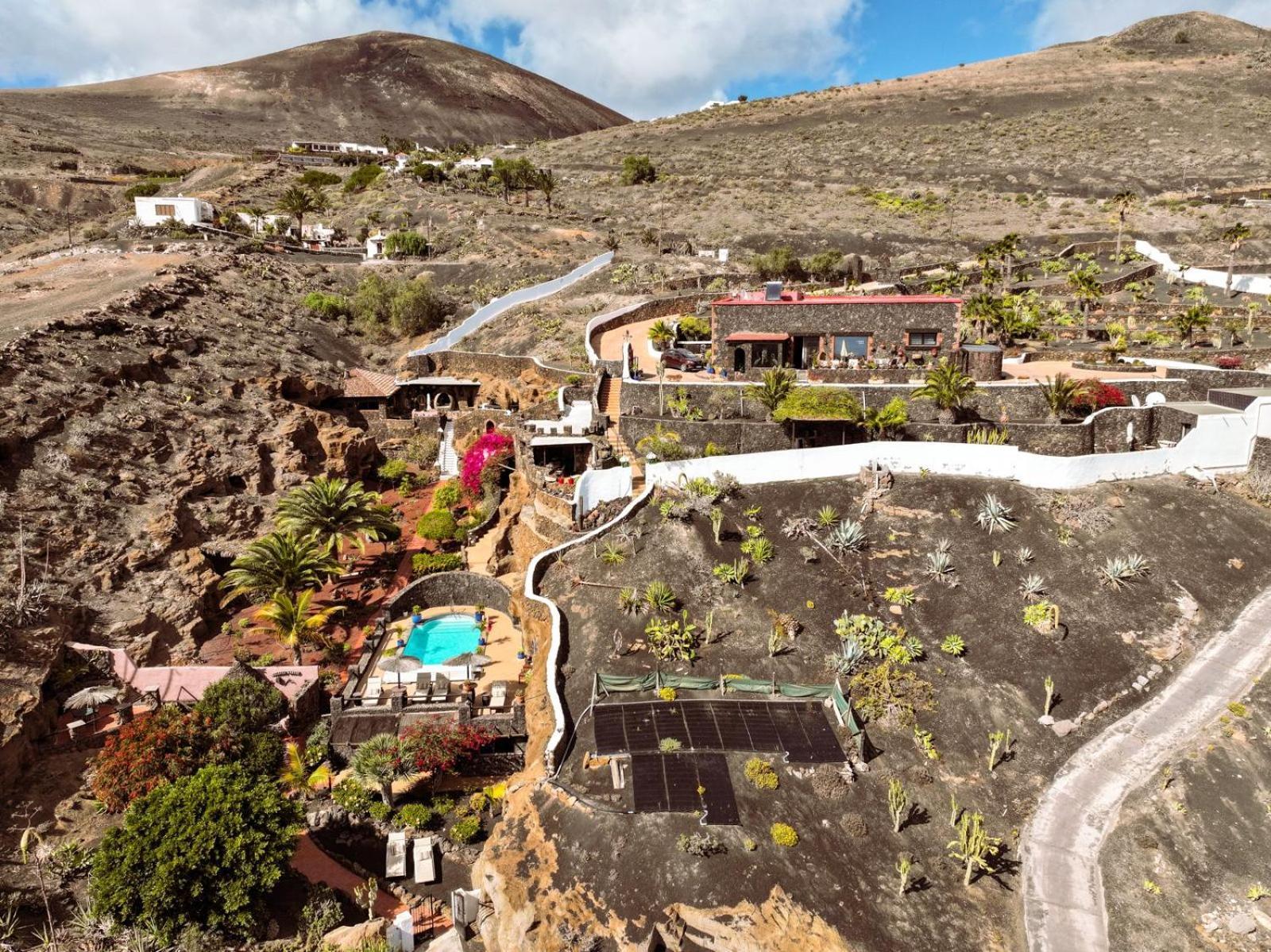 Castillo Lanzarote Villa Sophie - Luxury Villa -Sleep In A Volcanic Cave With Heated Pool Tías Kültér fotó