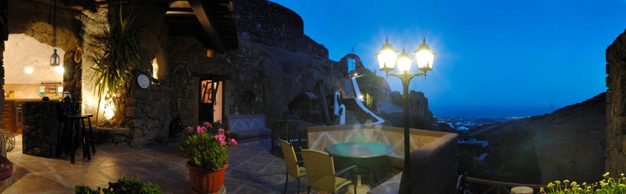 Castillo Lanzarote Villa Sophie - Luxury Villa -Sleep In A Volcanic Cave With Heated Pool Tías Kültér fotó