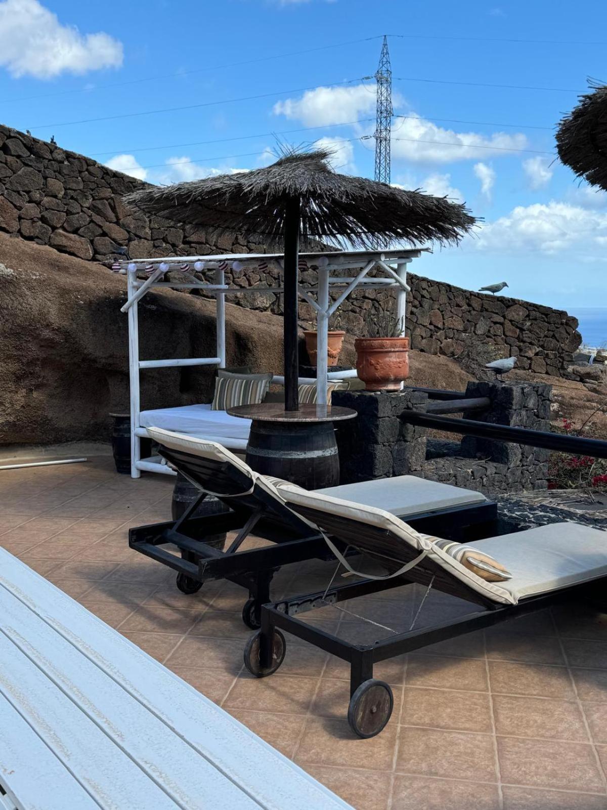 Castillo Lanzarote Villa Sophie - Luxury Villa -Sleep In A Volcanic Cave With Heated Pool Tías Kültér fotó