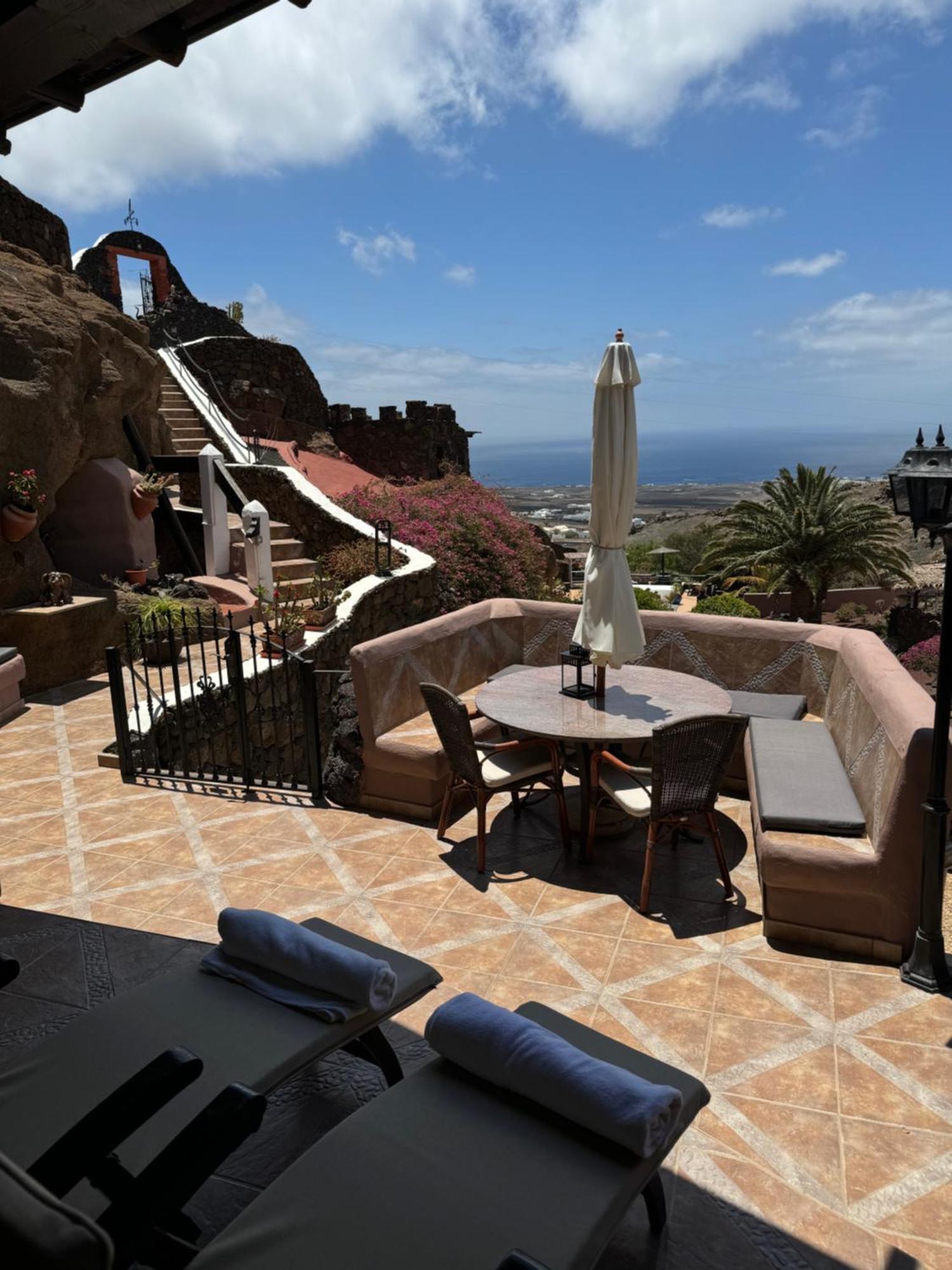 Castillo Lanzarote Villa Sophie - Luxury Villa -Sleep In A Volcanic Cave With Heated Pool Tías Kültér fotó