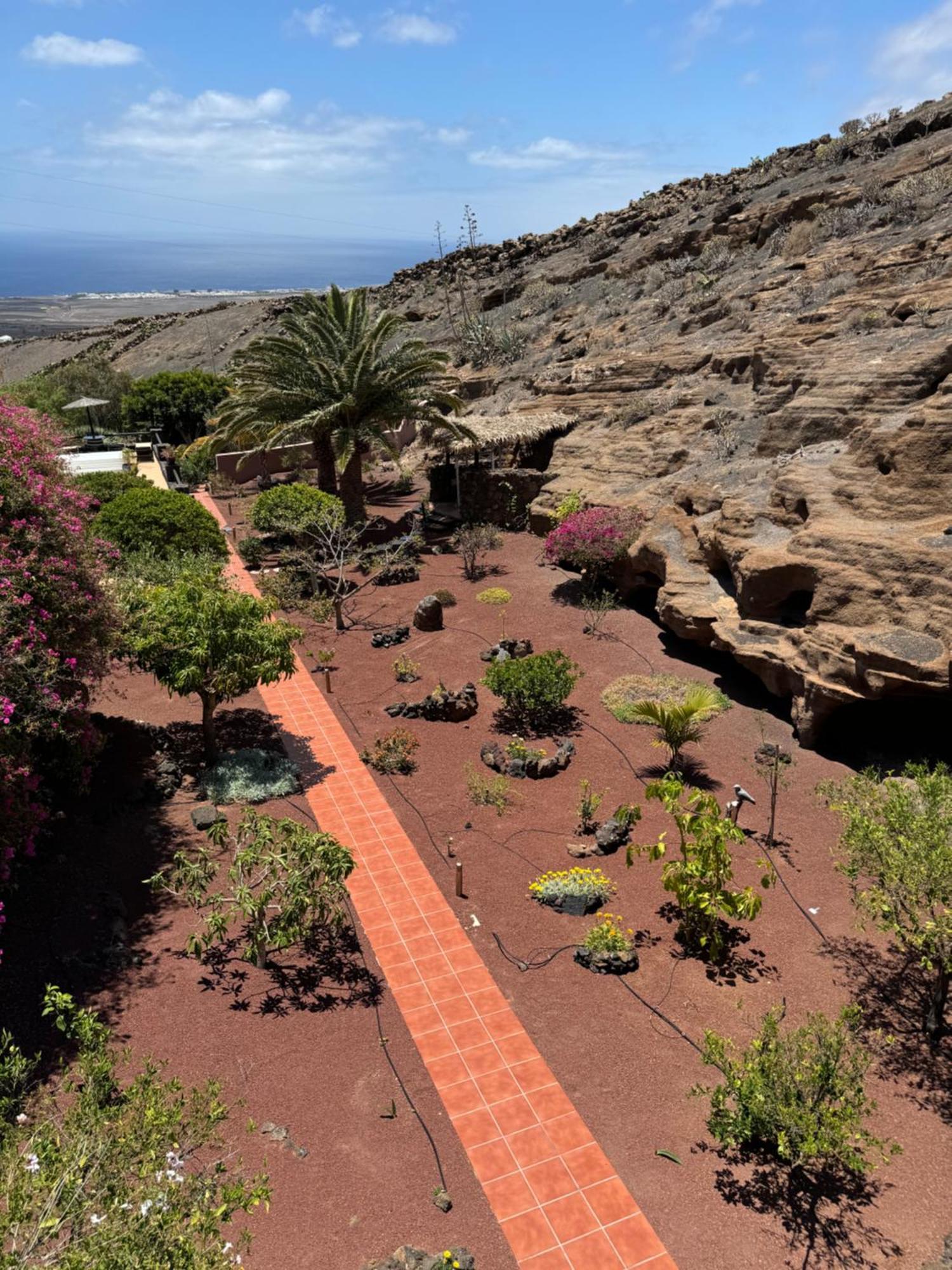 Castillo Lanzarote Villa Sophie - Luxury Villa -Sleep In A Volcanic Cave With Heated Pool Tías Kültér fotó